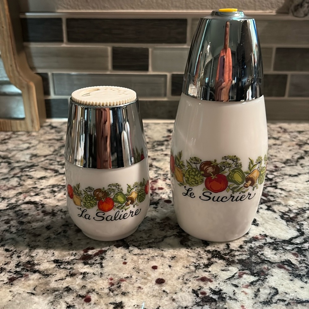 Vintage GEMCO Spice of Life Corningware Sugar Creamer Salt & Pepper Shaker